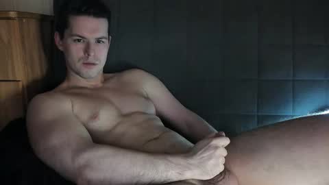 Snapshot of dennis_night chatting on 22, 12, 2025 Den online show from 22, 12, 2025