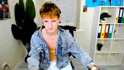 Dennis online show from 5, 12, 2025