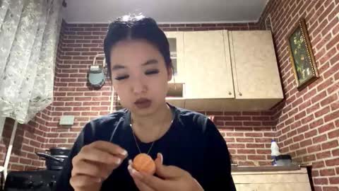 Snapshot of denysebernacchi chatting on 4, 11, 2025 Emma online show from 4, 11, 2025