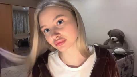 Vi  Victoria online show from 18, 10, 2025