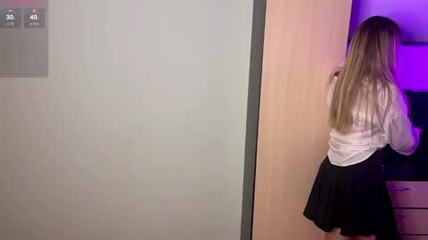 Snapshot of deonnahobb chatting on 24, 4, 2026 Luna online show from 24, 4, 2026