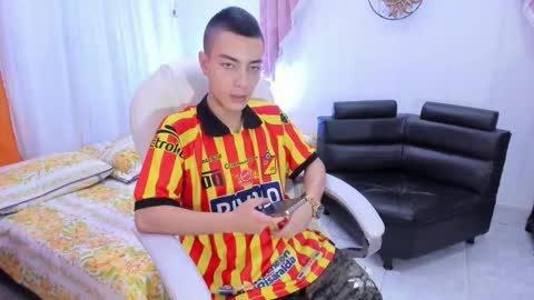 Dereck Boy online show from 21, 10, 2025