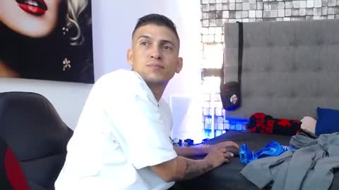 Snapshot of dereck_smithh chatting on 22, 7, 2026 Dereck online show from 22, 7, 2026