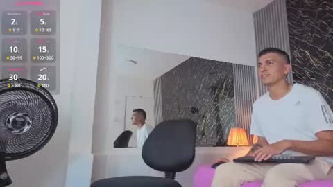 Snapshot of dereck_smithh chatting on 26, 7, 2026 Dereck online show from 26, 7, 2026