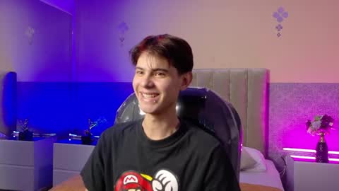 derek_sinn online show from 6, 4, 2026