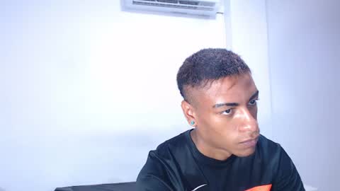 Snapshot of derek_stone69 chatting on 28, 7, 2026 derek stone online show from 28, 7, 2026