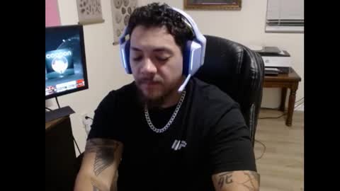 Snapshot of desertadventurer25 chatting on 17, 10, 2025 desertadventurer25 online show from 17, 10, 2025