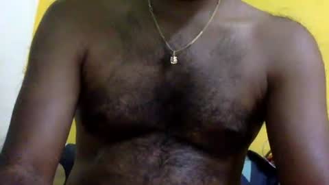Snapshot of desi_suckable chatting on 26, 1, 2025 desisuckable online show from 26, 1, 2025