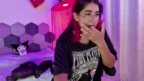 TORI AND MR. BEAR online show from 19, 3, 2026