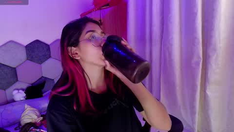 TORI AND MR. BEAR online show from 2, 4, 2026