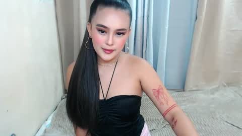 Snapshot of desireedreams_ chatting on 19, 6, 2026 desireedreams_ online show from 19, 6, 2026