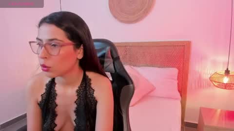 Snapshot of desireee_ chatting on 27, 4, 2026 desire online show from 27, 4, 2026