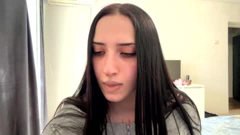 Snapshot of desireespady chatting on 23, 5, 2026 Kira online show from 23, 5, 2026