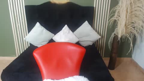 Desiring Angel online show from 17, 1, 2025