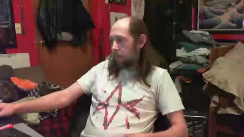 Snapshot of desolation2012 chatting on 5, 1, 2025 desolation2012 online show from 5, 1, 2025