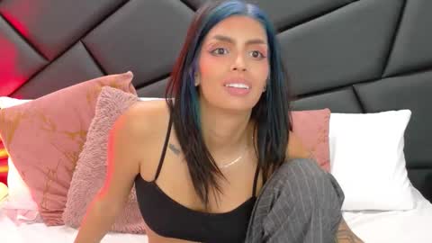 DEUX online show from 12, 3, 2026