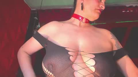 Snapshot of devil_taylorx chatting on 15, 9, 2025 devil_taylorx online show from 15, 9, 2025