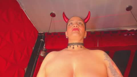 Snapshot of devil_taylorx chatting on 26, 9, 2025 devil_taylorx online show from 26, 9, 2025