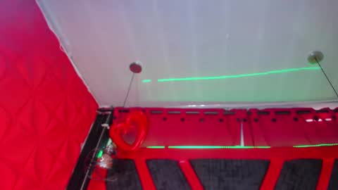 Snapshot of devil_taylorx chatting on 3, 10, 2025 devil_taylorx online show from 3, 10, 2025