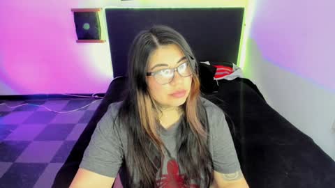 Snapshot of devilfox29 chatting on 12, 1, 2025  L I NA  online show from 12, 1, 2025
