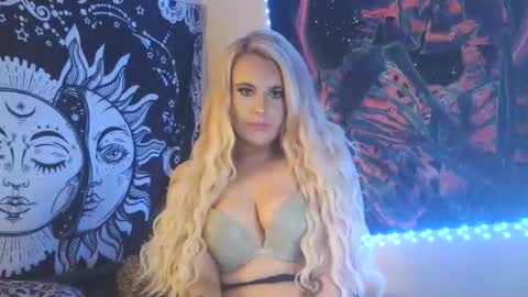 devyn winter online show from 31, 10, 2025