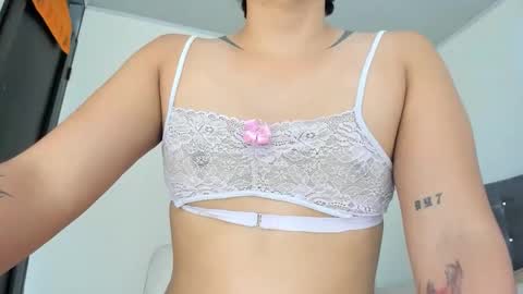 Snapshot of dewolk chatting on 14, 2, 2026 thumb up me please its important online show from 14, 2, 2026