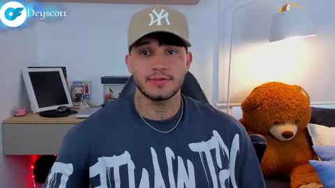 JULIAN online show from 2, 3, 2025