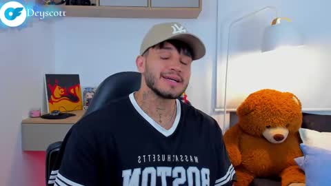 JULIAN online show from 10, 3, 2025