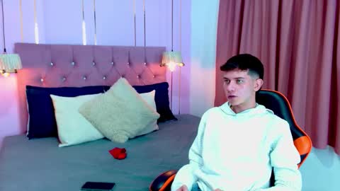 DEYVIGREKO online show from 4, 12, 2025