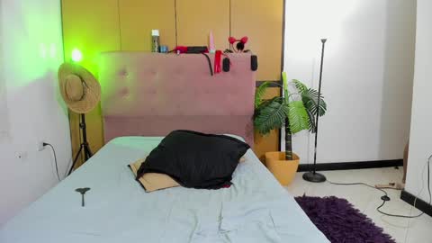 D I A B L A online show from 1, 1, 2025