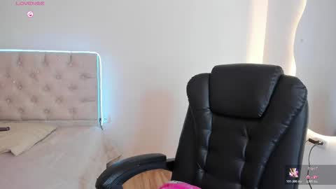 Snapshot of diamond__cherry chatting on 18, 2, 2026 Diamond online show from 18, 2, 2026