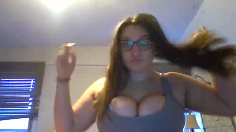Snapshot of diamond_tease chatting on 9, 5, 2026 diamond_tease online show from 9, 5, 2026