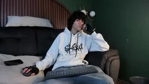 Snapshot of diamond_twink chatting on 12, 7, 2026 diamond_twink online show from 12, 7, 2026