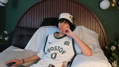 Snapshot of diamond_twink chatting on 25, 7, 2026 diamond_twink online show from 25, 7, 2026