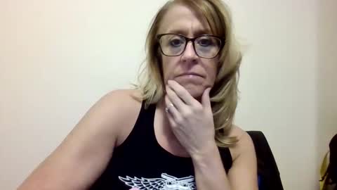 Snapshot of diamondafterdark chatting on 27, 3, 2026 diamondafterdark online show from 27, 3, 2026