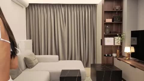 Iris online show from 17, 3, 2026