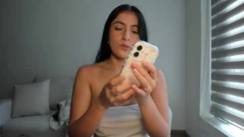 Snapshot of diana_jones_ chatting on 20, 12, 2025 POCA online show from 20, 12, 2025