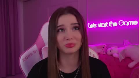 Diana online show from 4, 3, 2025