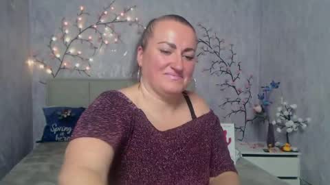 Snapshot of dianamgg chatting on 24, 4, 2026 Diana online show from 24, 4, 2026