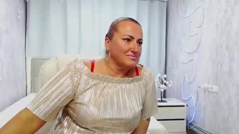 Snapshot of dianamgg chatting on 20, 7, 2026 Diana online show from 20, 7, 2026