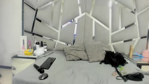 dianarous online show from 15, 1, 2025