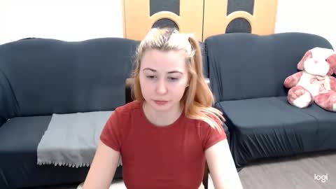 dianasmiey7 online show from 4, 3, 2025