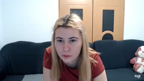 dianasmiey7 online show from 6, 3, 2025