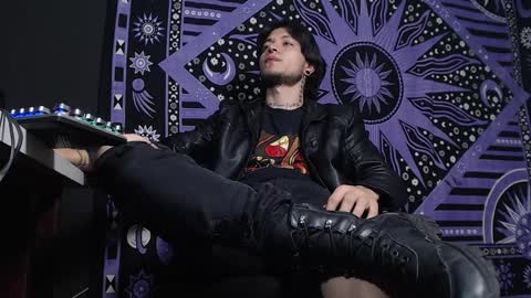 DICAPRIO online show from 6, 2, 2025