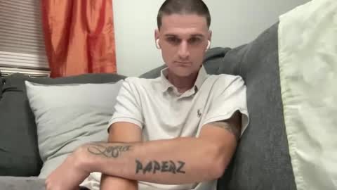 Snapshot of dickabitchdown chatting on 20, 9, 2025 DickABitchDown Alexys real spanishmami online show from 20, 9, 2025