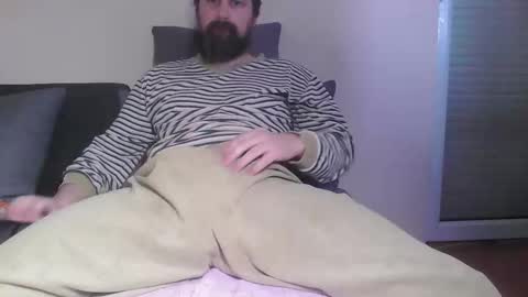 Snapshot of dickstaza chatting on 19, 12, 2025 dickstaza online show from 19, 12, 2025