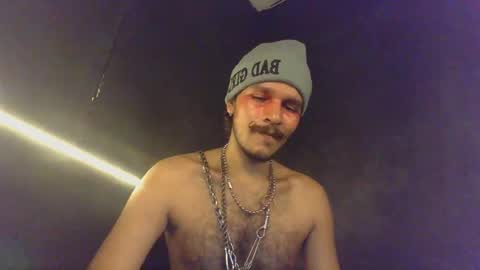 diemond_latinx98 online show from 7, 2, 2026