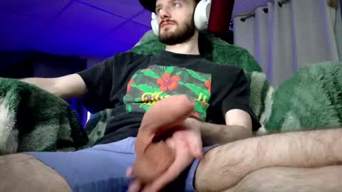 Snapshot of digbicknik chatting on 12, 10, 2025 digbicknik online show from 12, 10, 2025