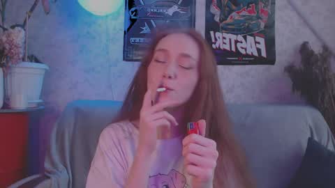 Hi im Alice 3 Im usualy online 03-10 or 17-21 UTC0 online show from 9, 2, 2025