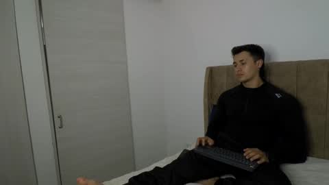 Dilan Coy online show from 7, 3, 2026